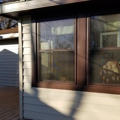 New windows and siding cover a home in Grayslake, IL