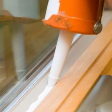 Caulking windows for winter